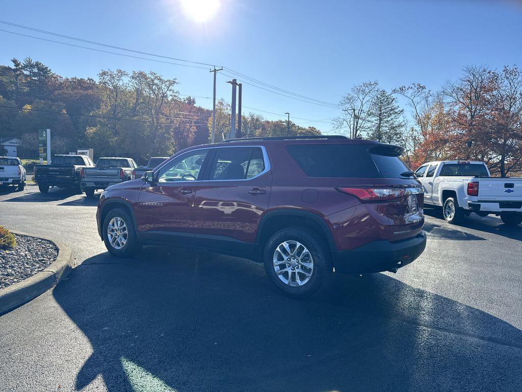 used 2021 Chevrolet Traverse car, priced at $22,498