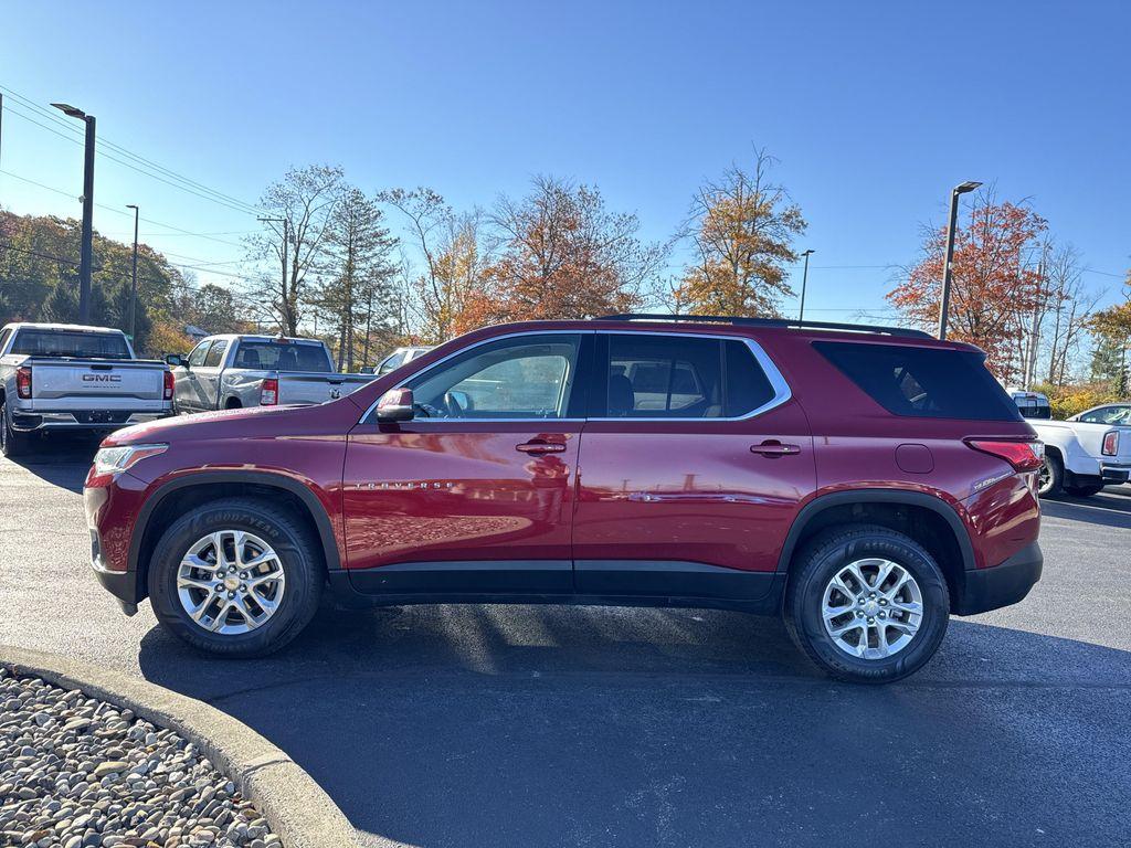 used 2021 Chevrolet Traverse car, priced at $22,498