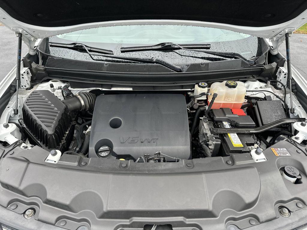 used 2021 Chevrolet Traverse car, priced at $28,699