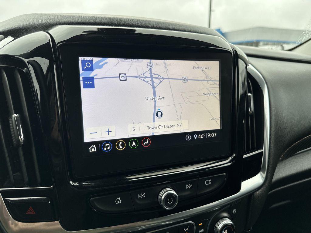 used 2021 Chevrolet Traverse car, priced at $28,699