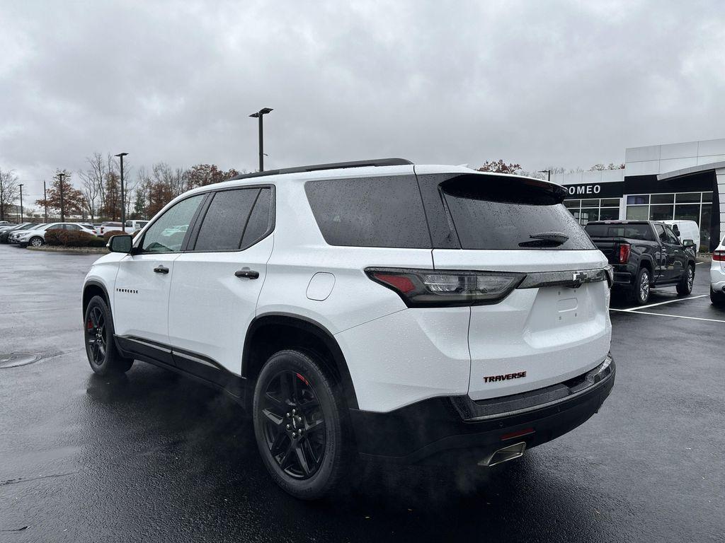 used 2021 Chevrolet Traverse car, priced at $28,699
