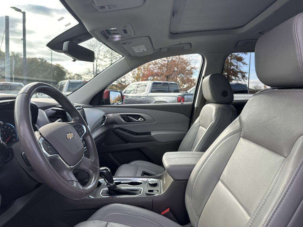 used 2019 Chevrolet Traverse car, priced at $19,799