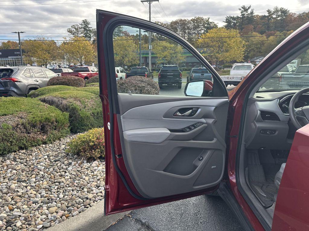 used 2019 Chevrolet Traverse car, priced at $19,799