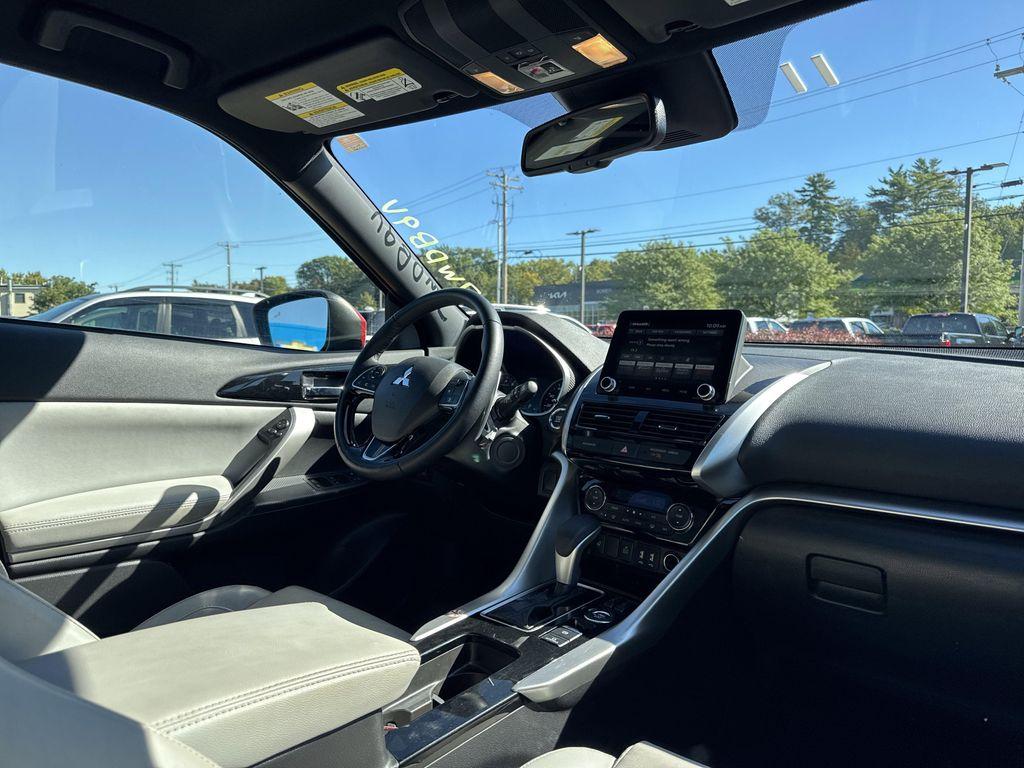 used 2024 Mitsubishi Eclipse Cross car, priced at $19,999