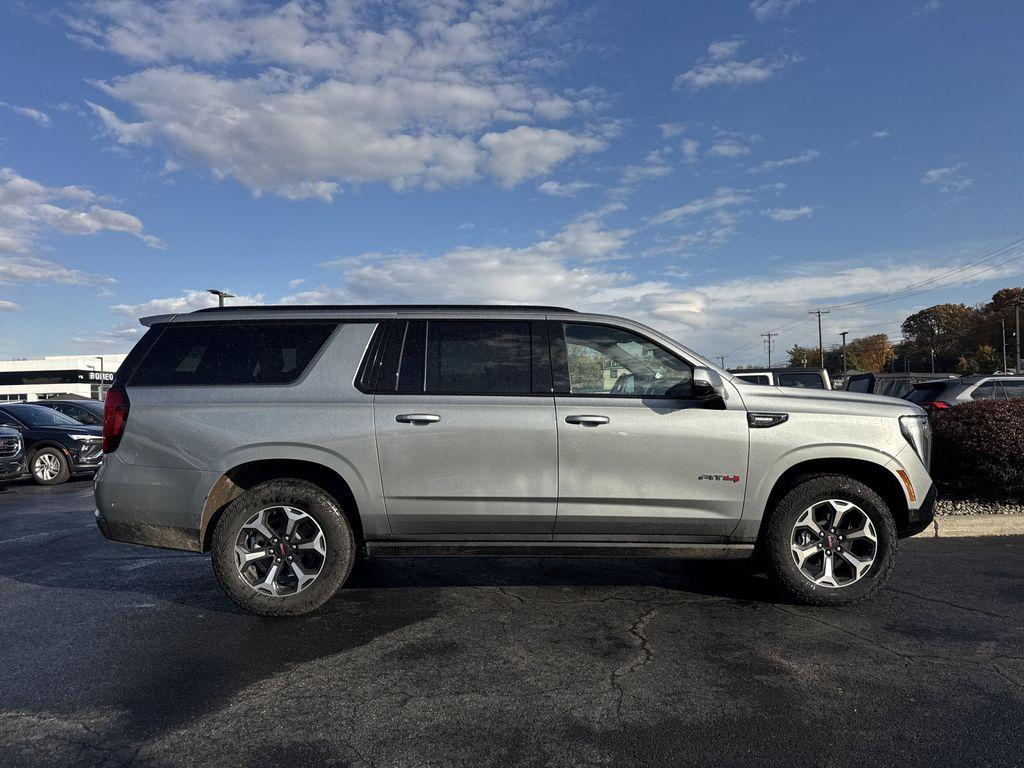 used 2025 GMC Yukon XL car, priced at $89,999
