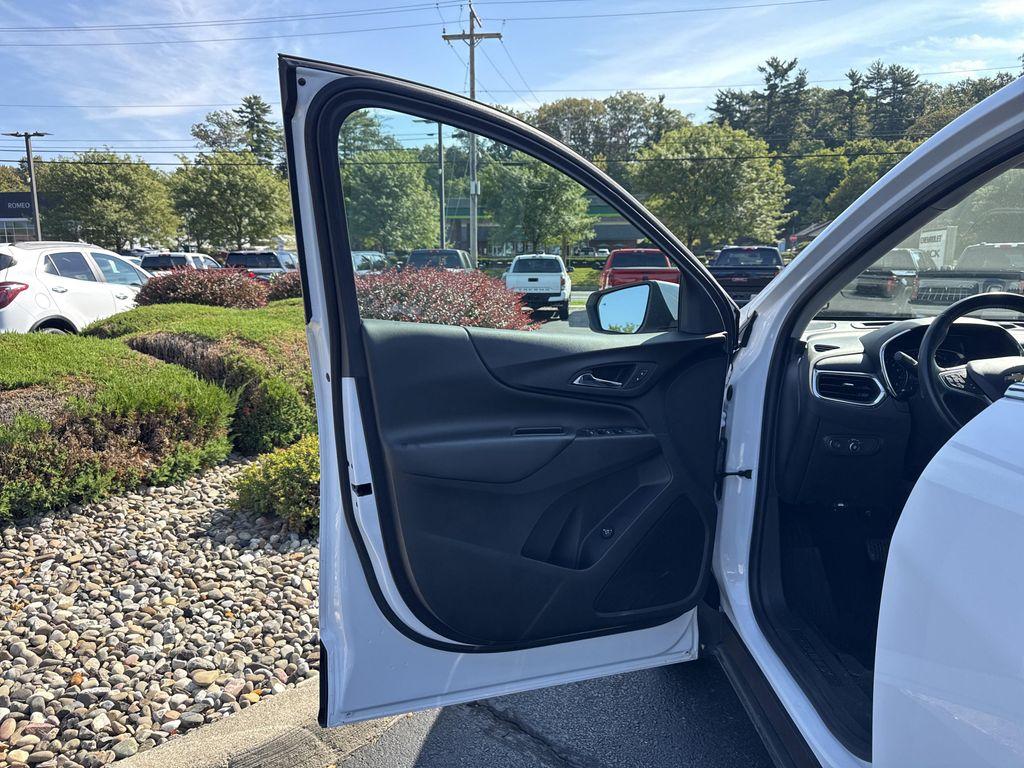 used 2022 Chevrolet Equinox car, priced at $22,799