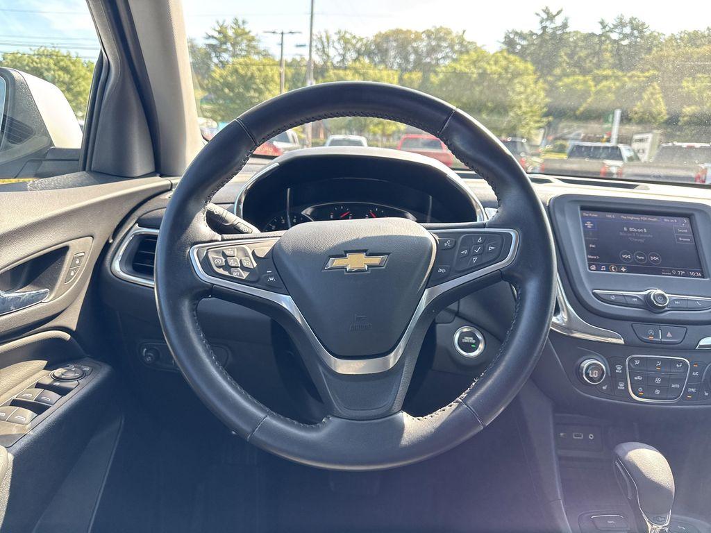 used 2022 Chevrolet Equinox car, priced at $22,799