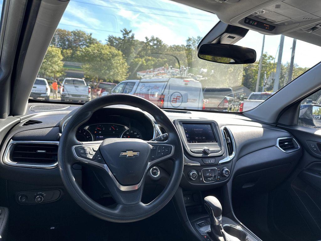 used 2023 Chevrolet Equinox car, priced at $17,999