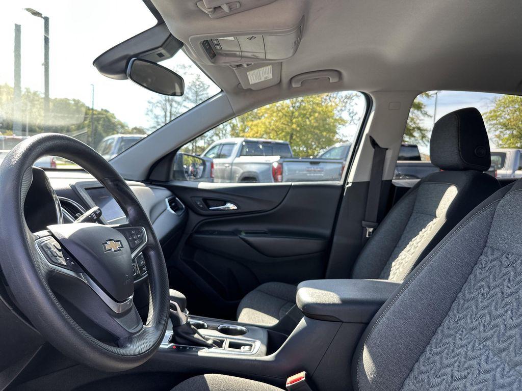 used 2023 Chevrolet Equinox car, priced at $17,999