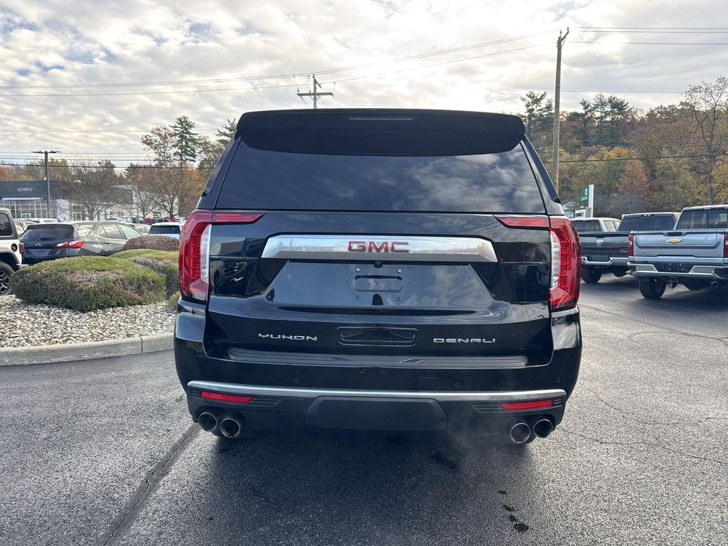 used 2024 GMC Yukon car, priced at $76,999