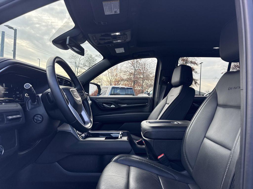 used 2024 GMC Yukon car, priced at $76,999