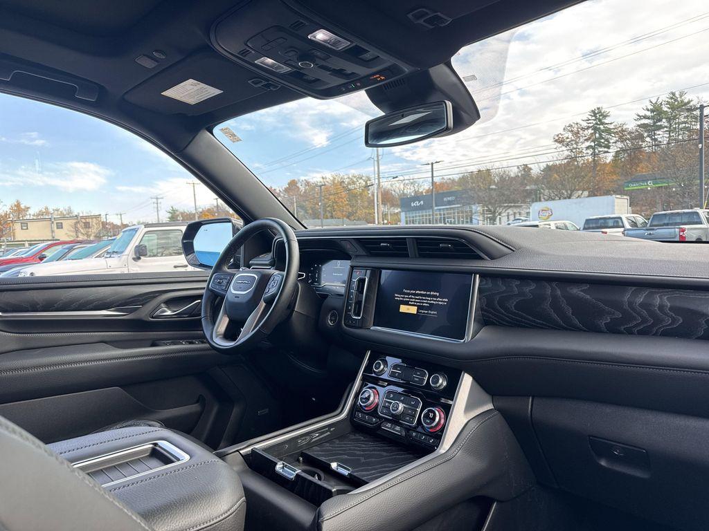 used 2024 GMC Yukon car, priced at $76,999