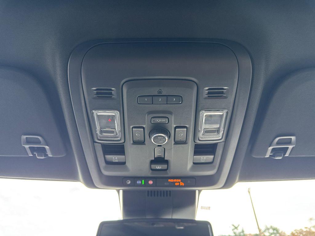 used 2024 GMC Yukon car, priced at $76,999