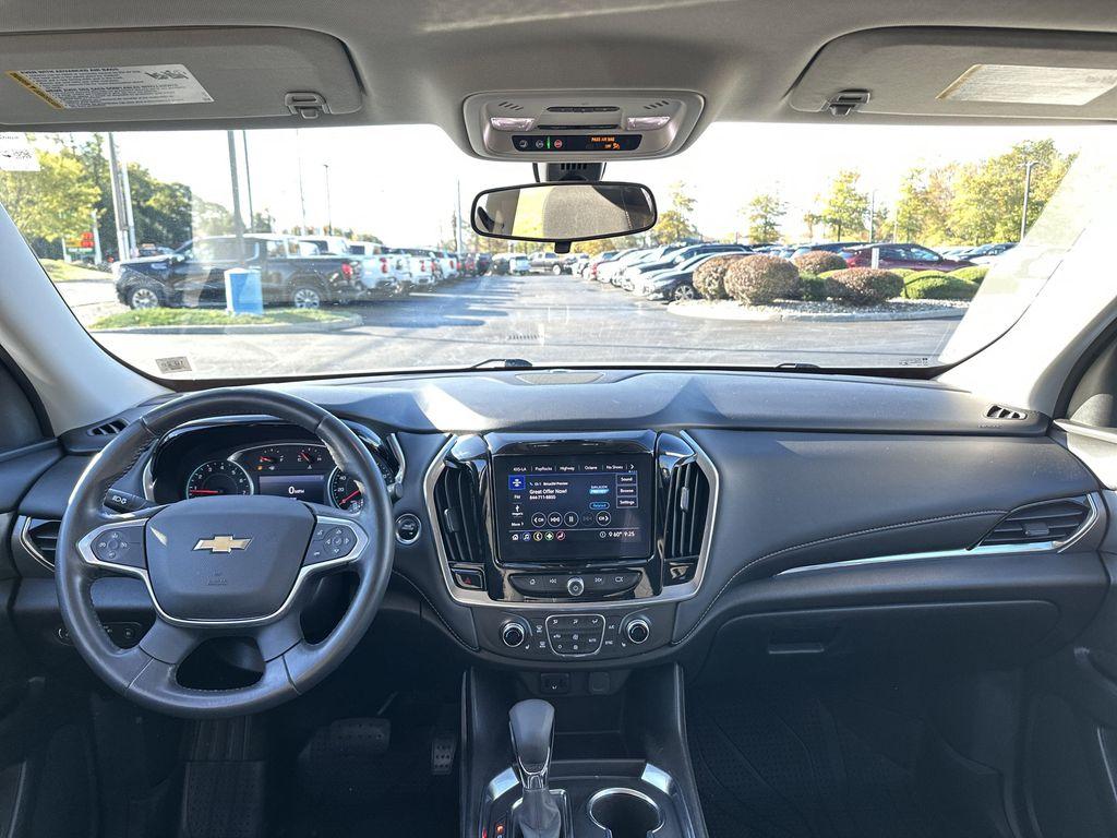 used 2021 Chevrolet Traverse car, priced at $24,749