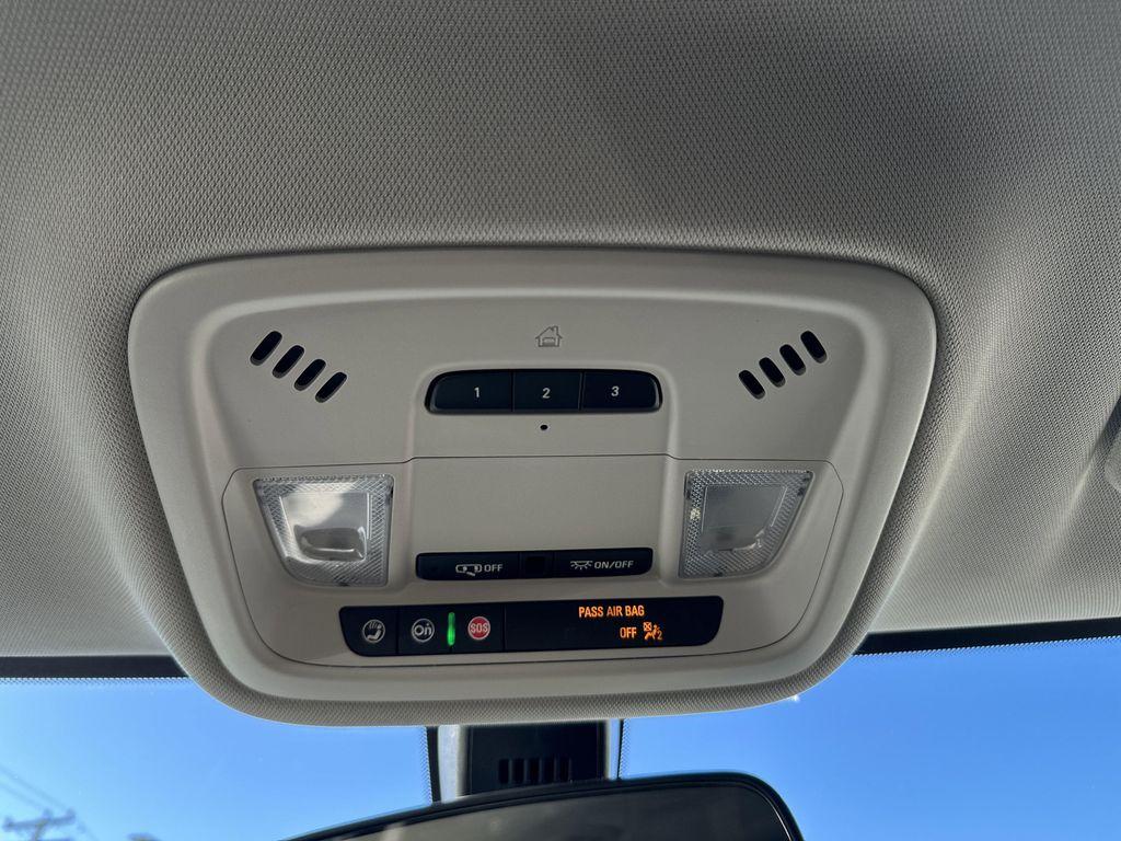 used 2021 Chevrolet Traverse car, priced at $24,749