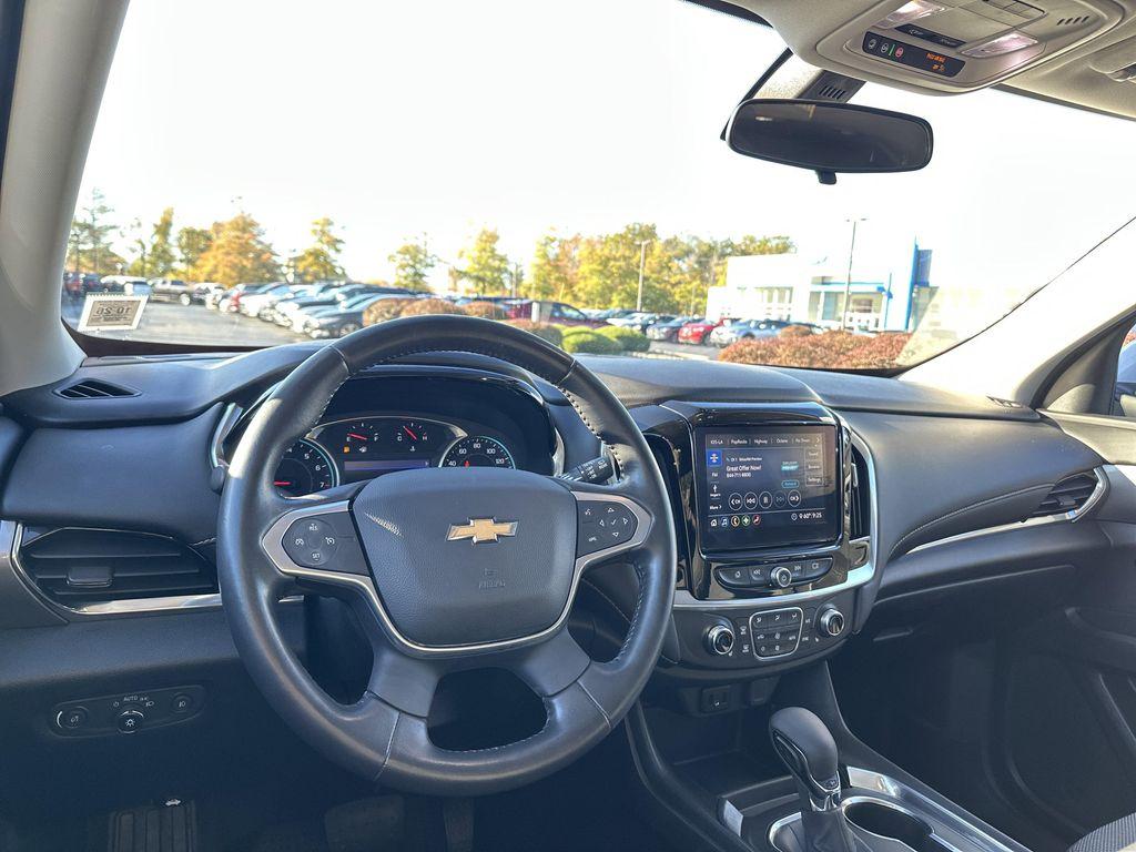 used 2021 Chevrolet Traverse car, priced at $24,749