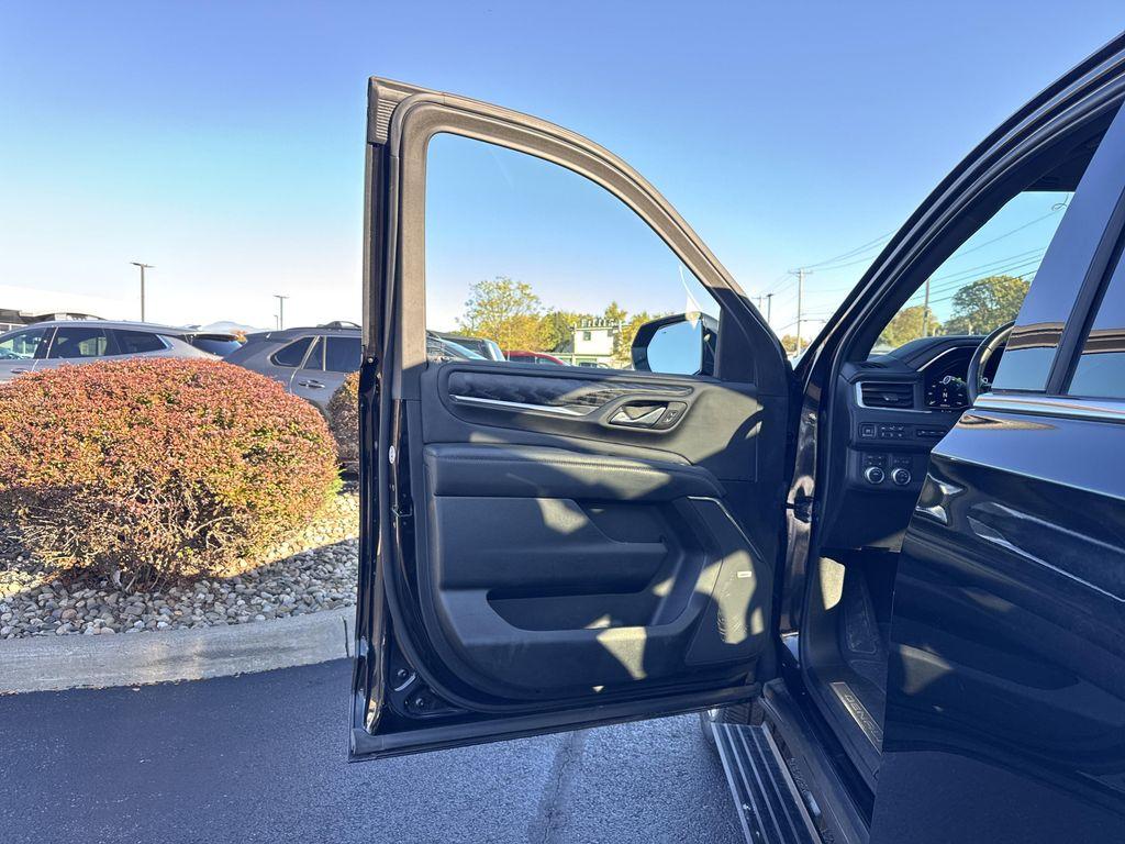 used 2023 GMC Yukon car, priced at $59,399