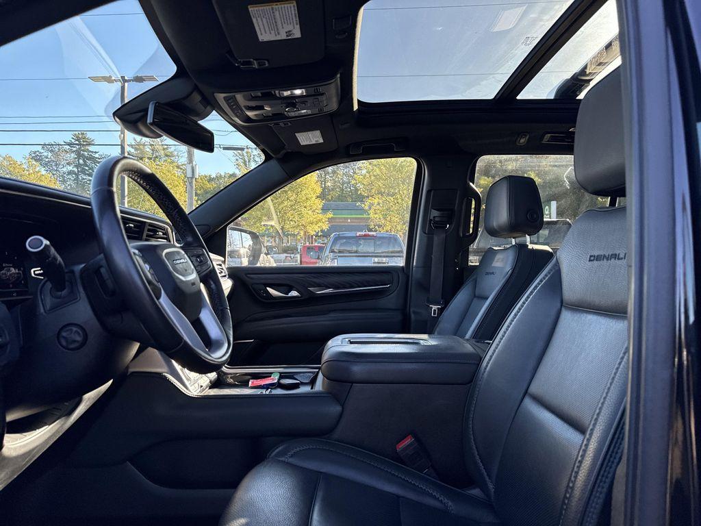 used 2023 GMC Yukon car, priced at $59,399