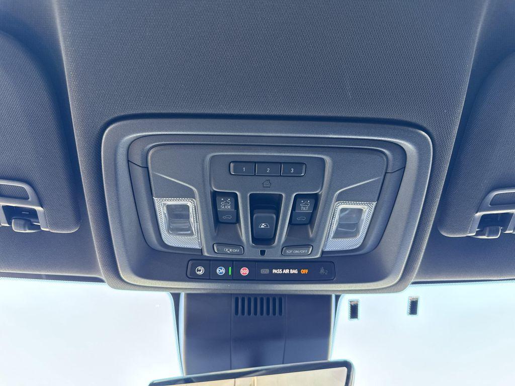 used 2022 Chevrolet Silverado 1500 car, priced at $43,999