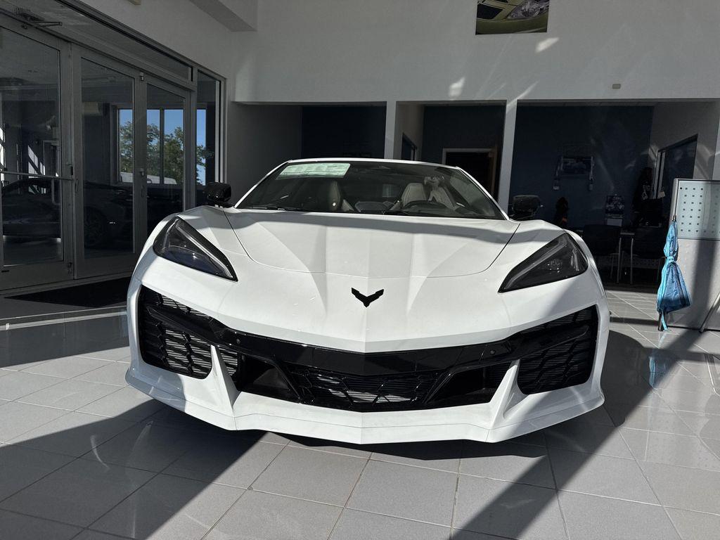 new 2025 Chevrolet Corvette car