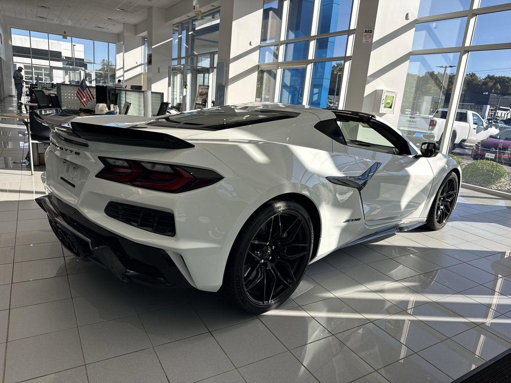 new 2025 Chevrolet Corvette car