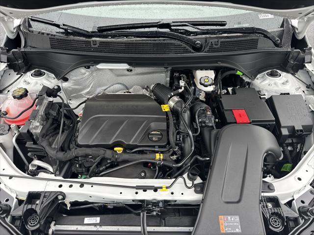 new 2025 Buick Envista car, priced at $31,585