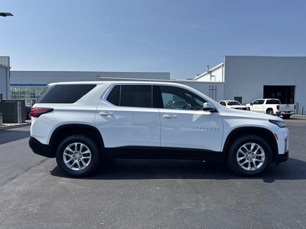 used 2024 Chevrolet Traverse car, priced at $29,999