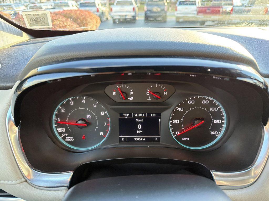 used 2024 Chevrolet Traverse car, priced at $27,999