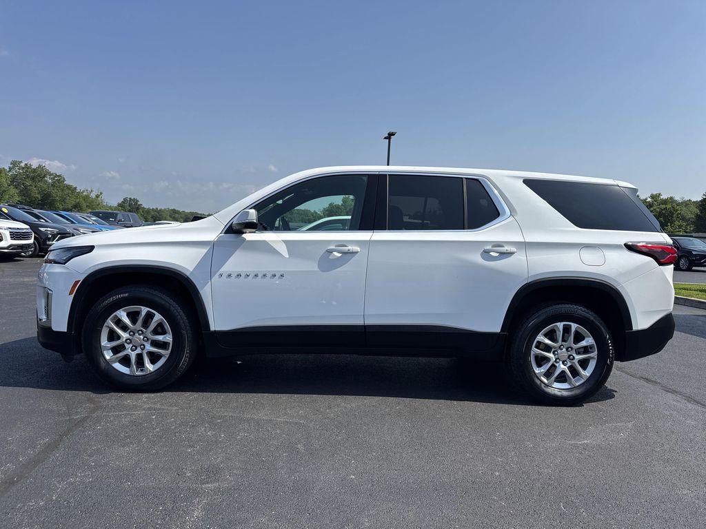 used 2024 Chevrolet Traverse car, priced at $29,999