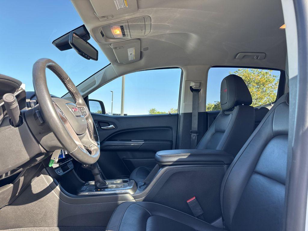 used 2021 GMC Canyon car, priced at $29,999