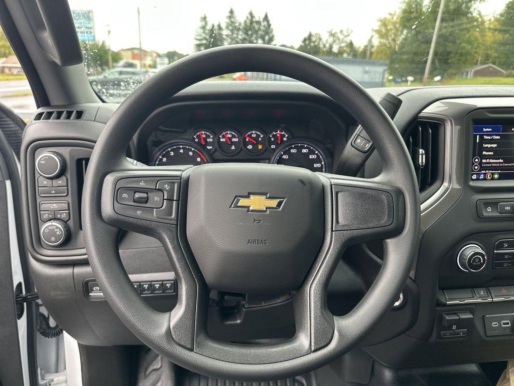 new 2025 Chevrolet Silverado 3500 car, priced at $51,848
