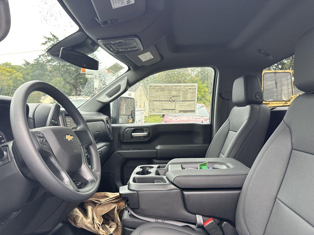 new 2025 Chevrolet Silverado 3500 car, priced at $51,848
