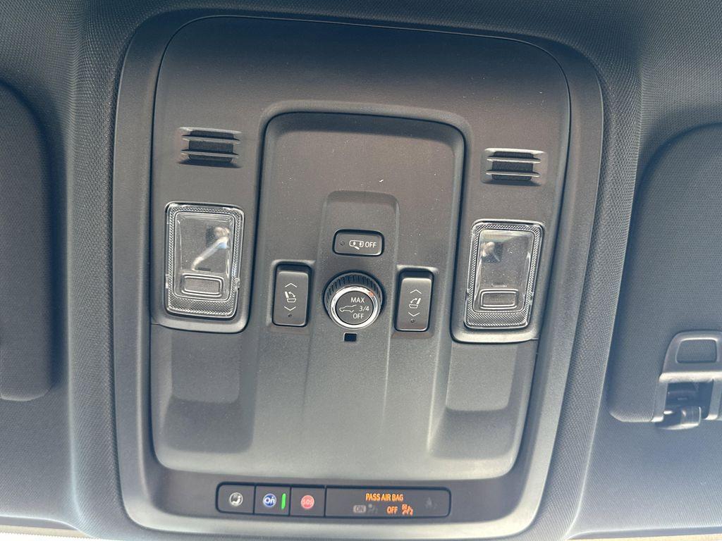 new 2025 GMC Yukon XL car, priced at $81,836