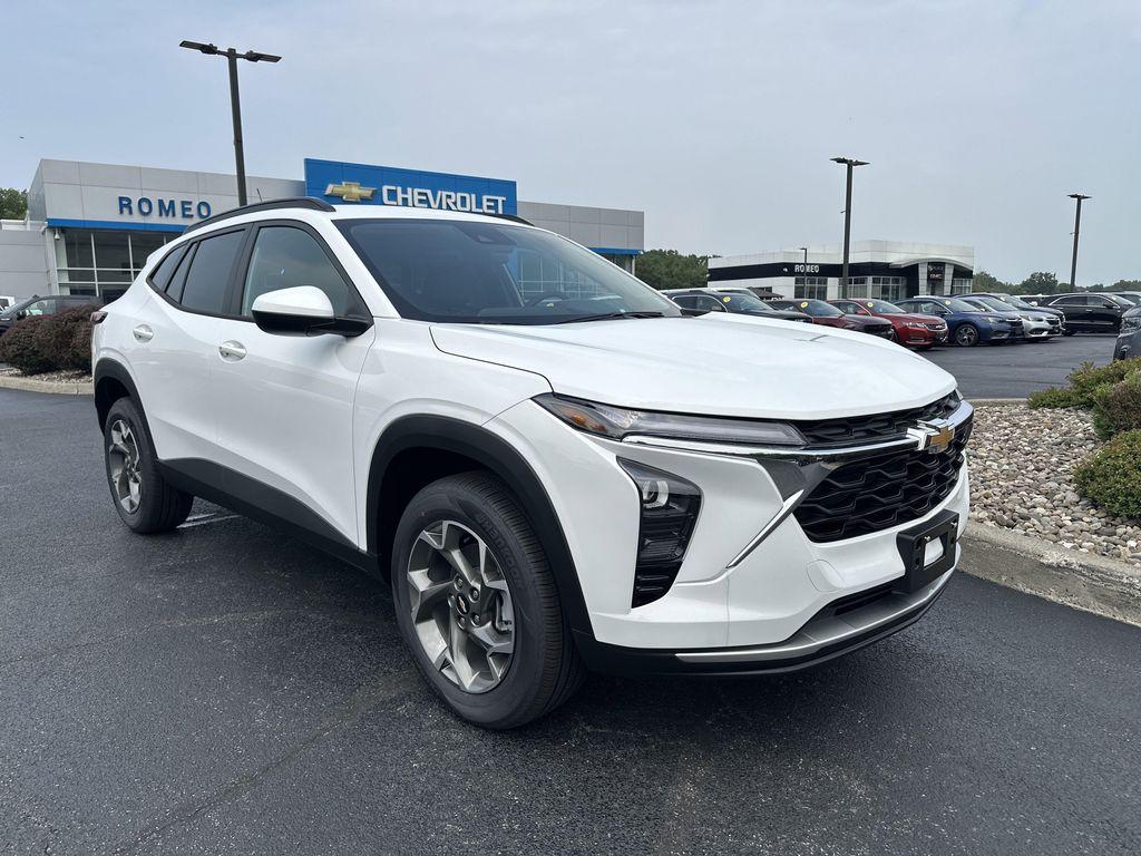new 2025 Chevrolet Trax car, priced at $24,899