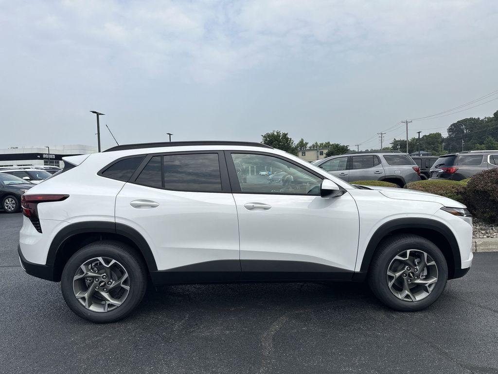 new 2025 Chevrolet Trax car, priced at $24,899