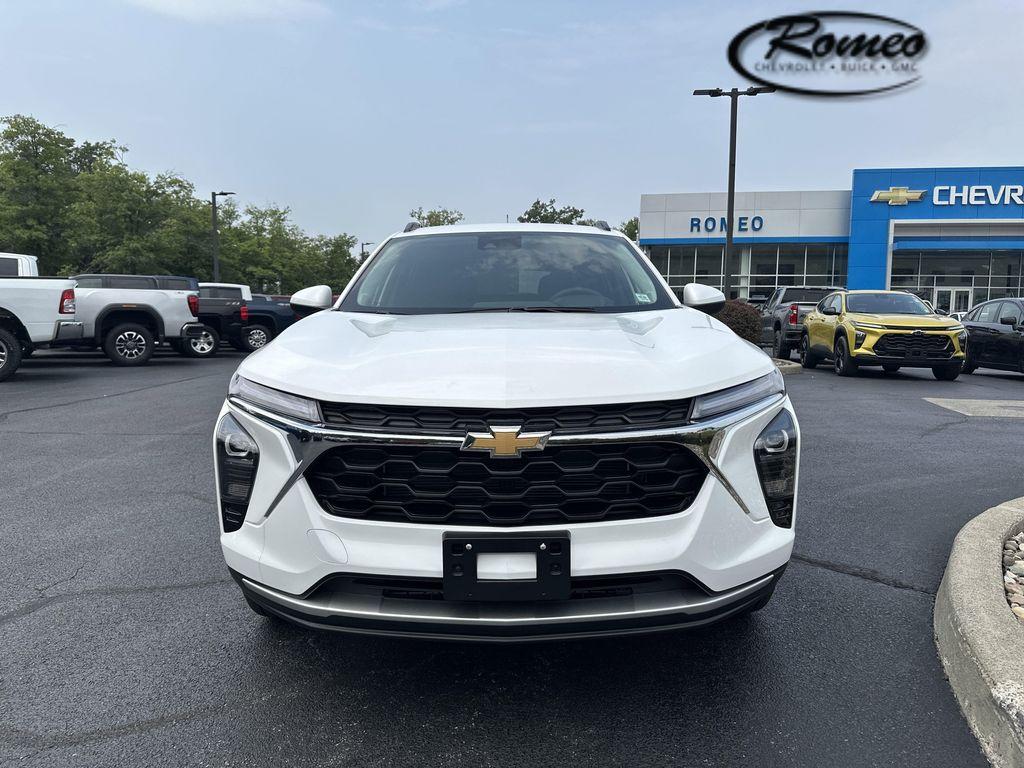 new 2025 Chevrolet Trax car, priced at $25,149
