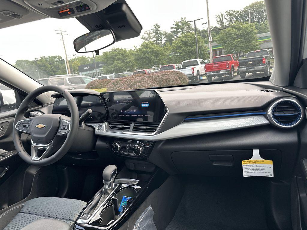 new 2025 Chevrolet Trax car, priced at $24,899