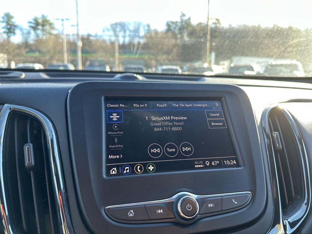 used 2022 Chevrolet Equinox car, priced at $19,599