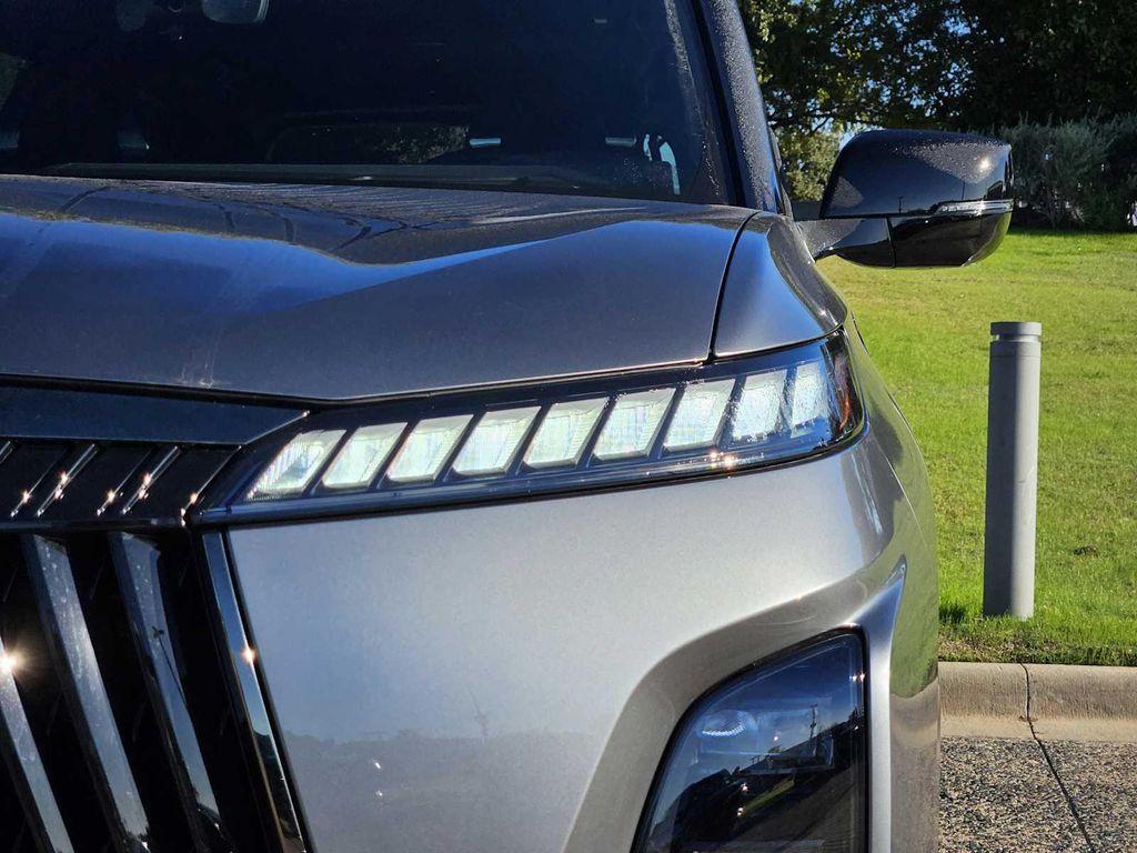 new 2026 INFINITI QX80 car, priced at $116,655