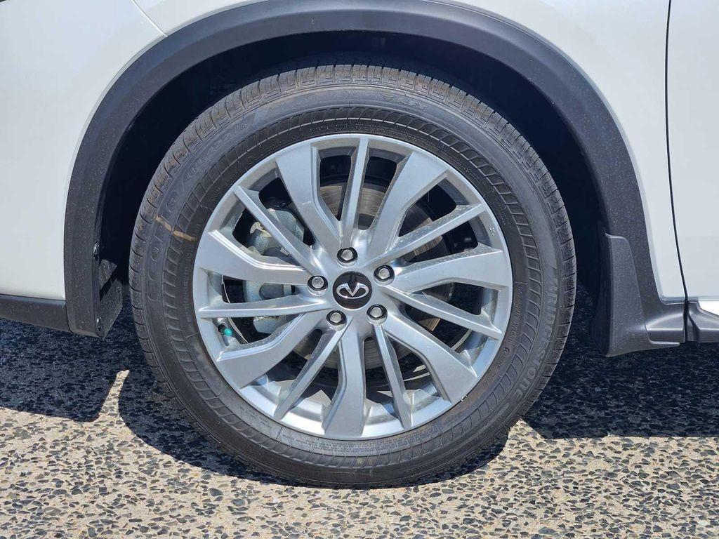 new 2025 INFINITI QX50 car, priced at $49,270