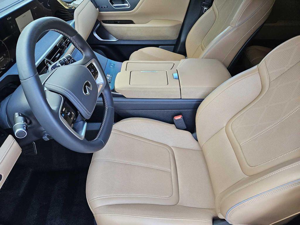 used 2025 INFINITI QX80 car, priced at $83,295