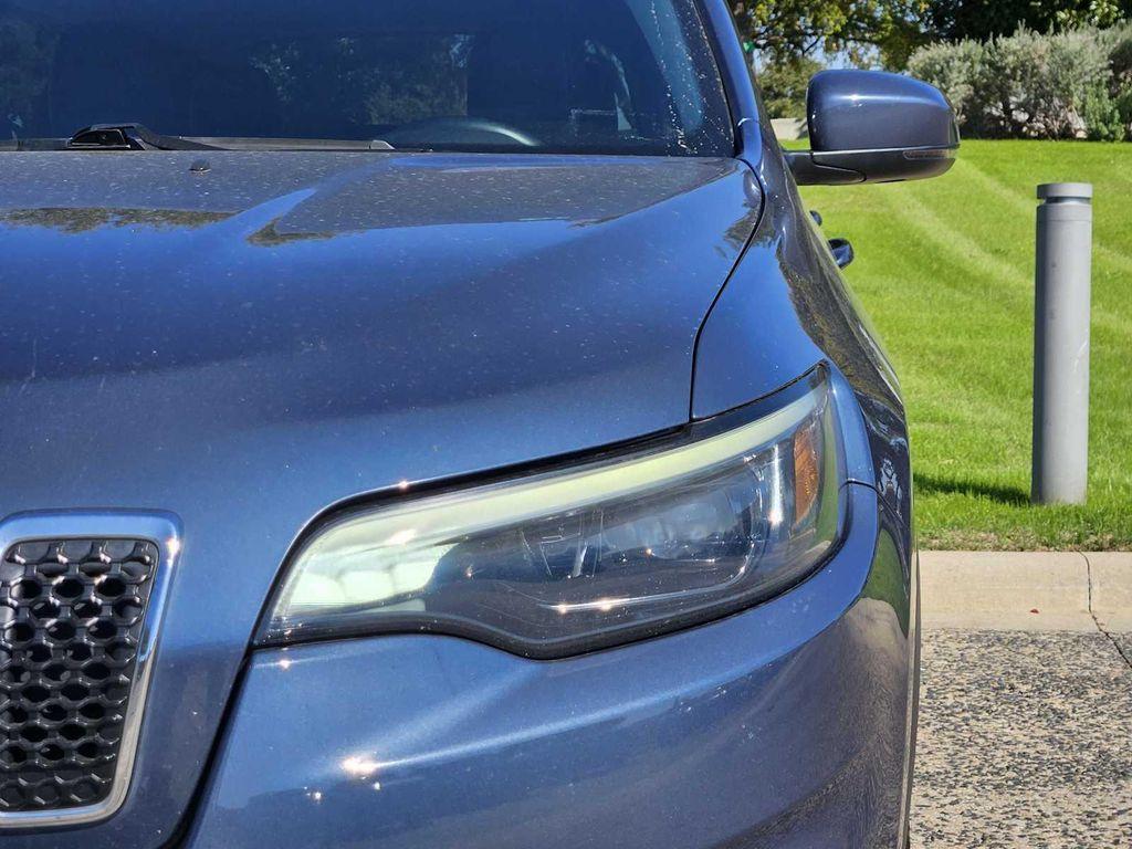 used 2019 Jeep Cherokee car, priced at $12,297