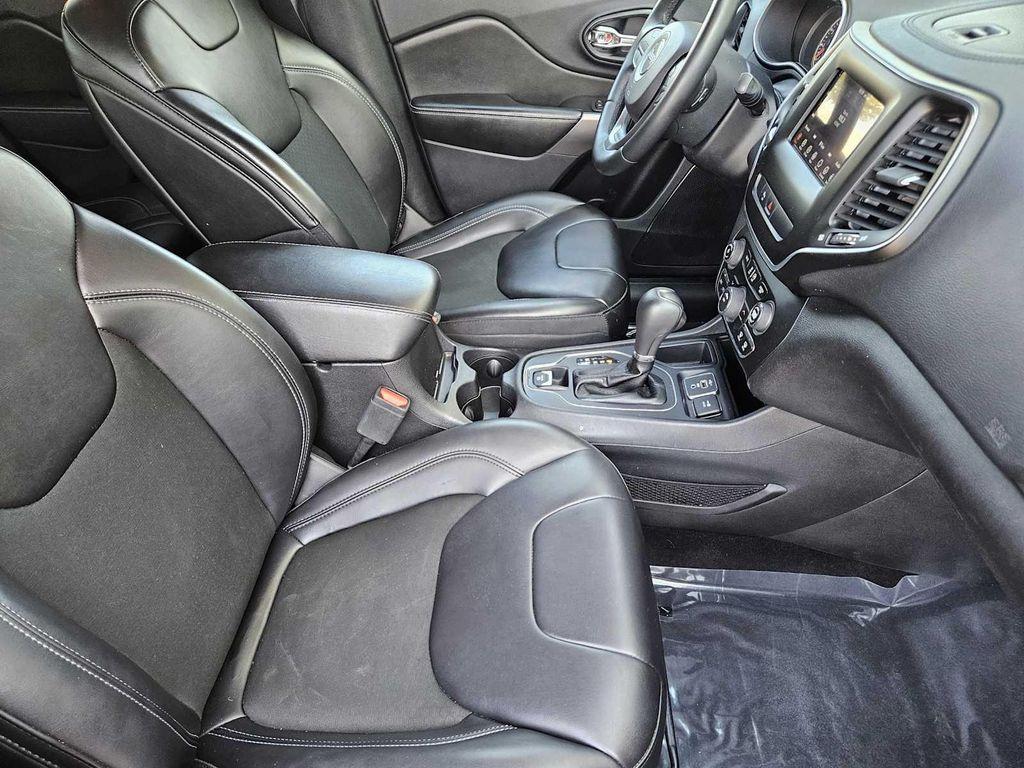 used 2019 Jeep Cherokee car, priced at $12,297