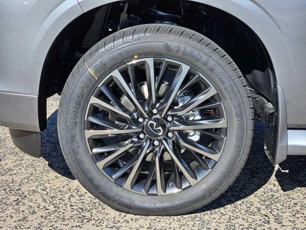 new 2026 INFINITI QX80 car, priced at $116,655