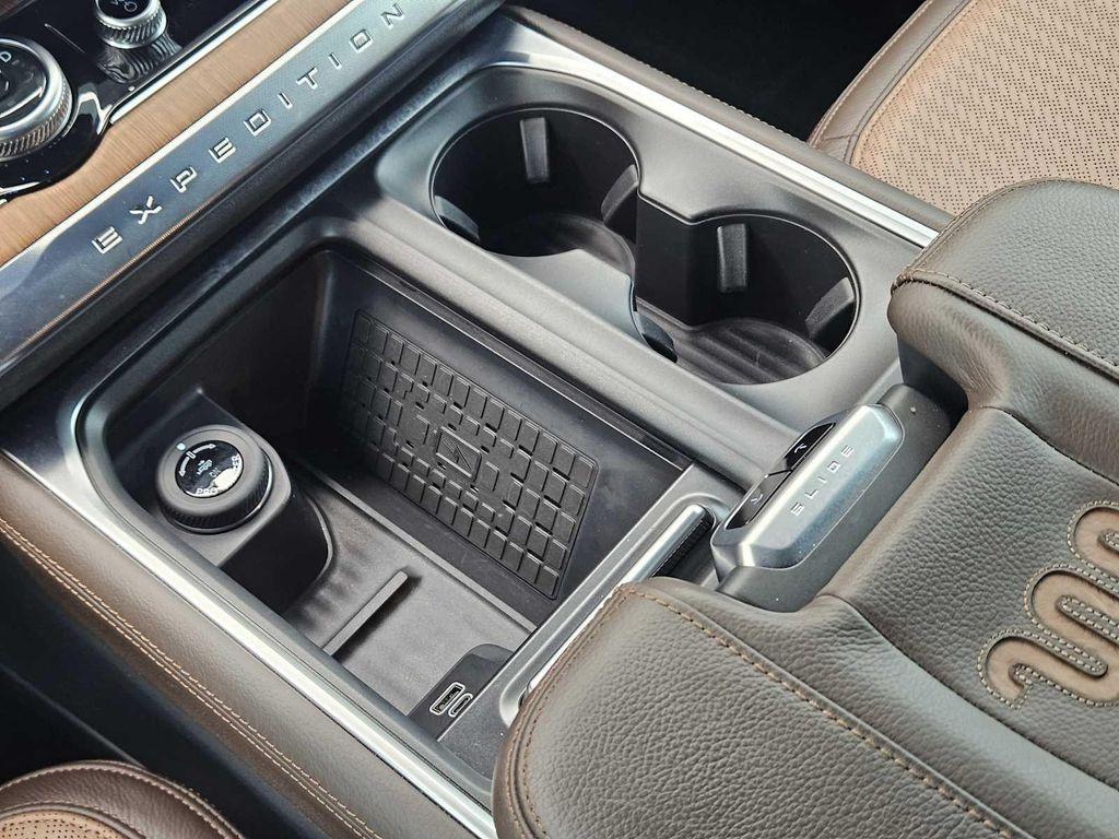 used 2025 Ford Expedition car, priced at $77,795