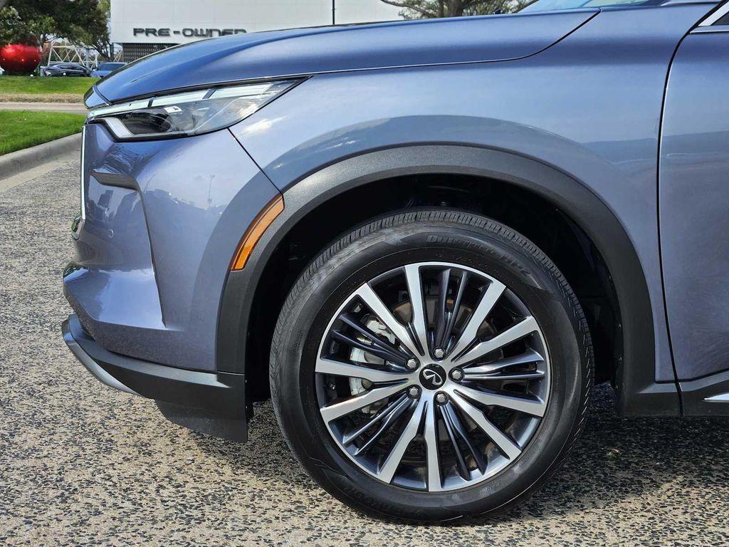 used 2025 INFINITI QX60 car, priced at $47,798