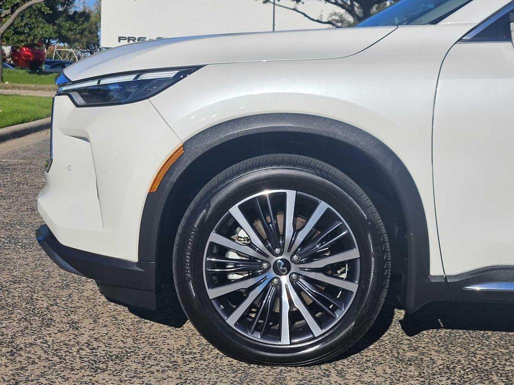 used 2025 INFINITI QX60 car, priced at $48,498