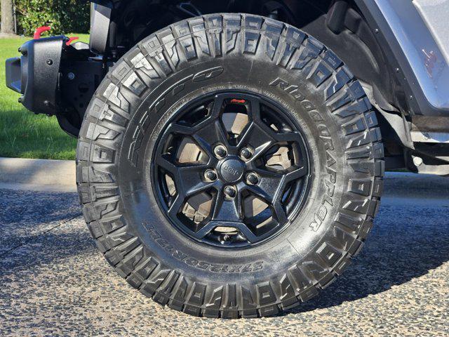 used 2020 Jeep Gladiator car, priced at $36,595