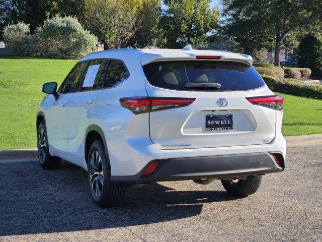 used 2020 Toyota Highlander car, priced at $22,797