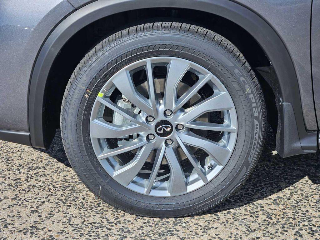 new 2025 INFINITI QX50 car, priced at $48,370